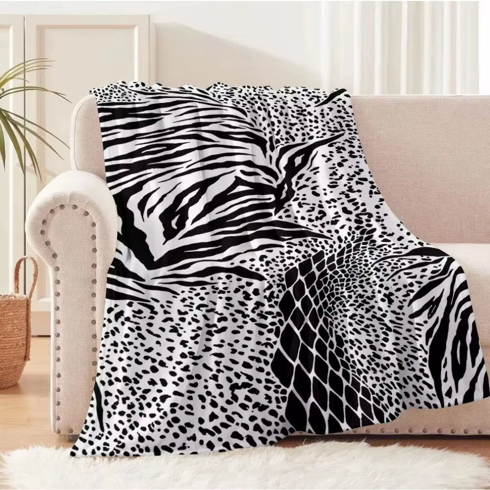 Y2K Pink Leopard Print Blanket – Soft Flannel Throw, photo 3