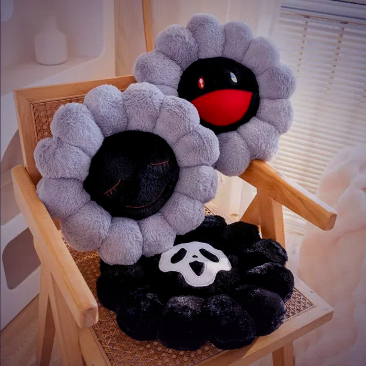 Y2K Dark Flower Pillow, photo 2